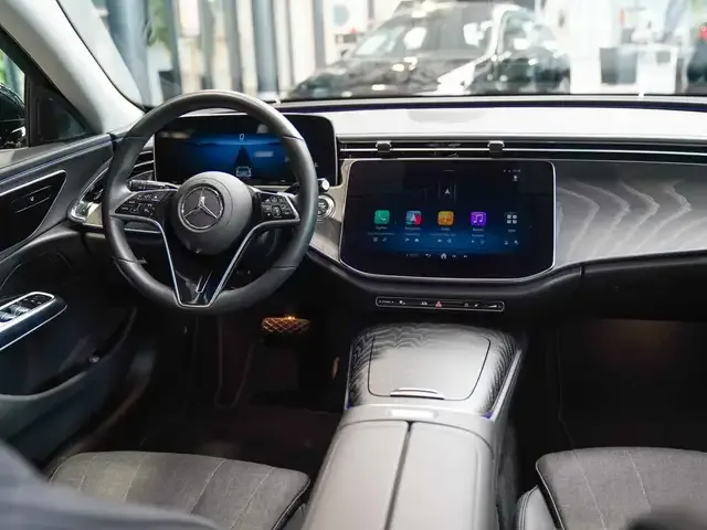 Mercedes-Benz E 200
