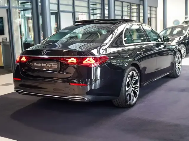 Mercedes-Benz E 200