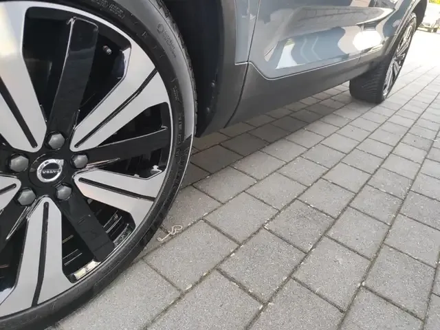 Volvo C40
