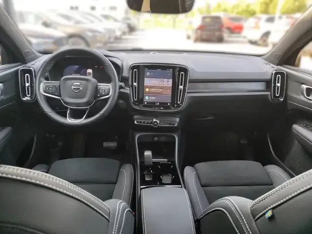 Volvo C40