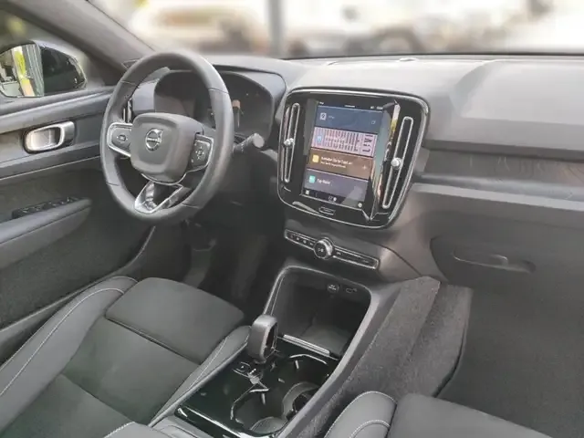 Volvo C40