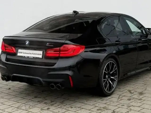 BMW M5