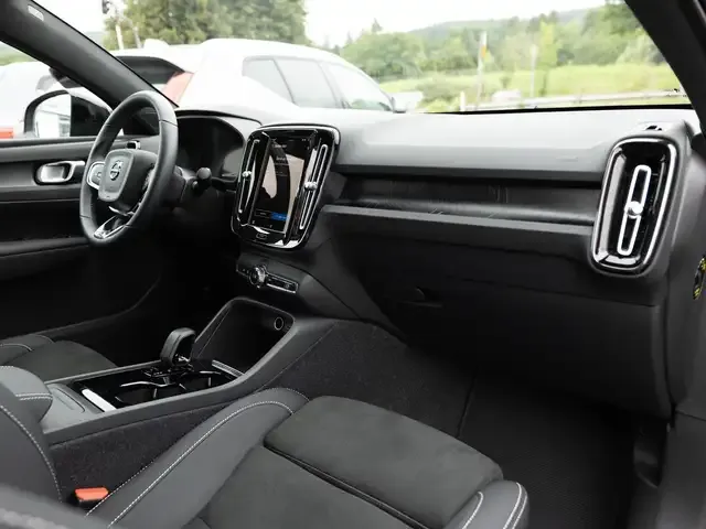 Volvo C40