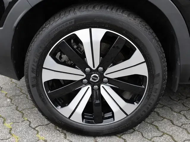Volvo C40