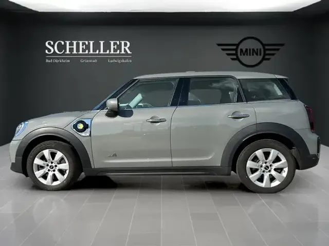 MINI Cooper SE Countryman