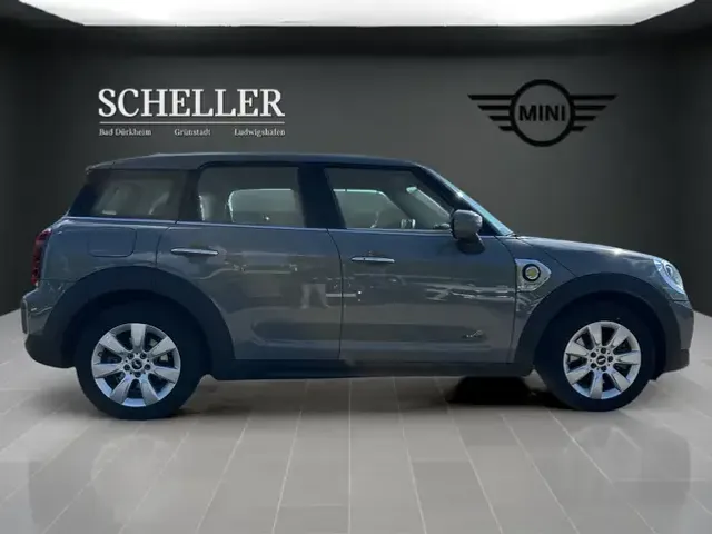 MINI Cooper SE Countryman