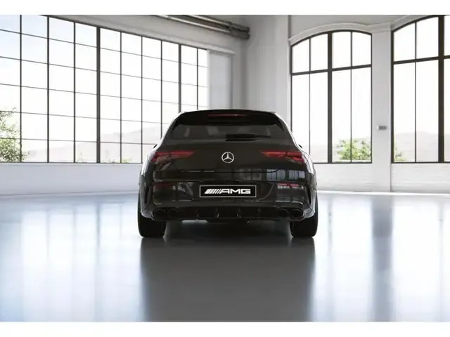 Mercedes-Benz CLA 45 AMG