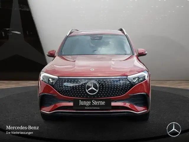 Mercedes-Benz EQB 300
