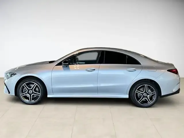 Mercedes-Benz CLA 250