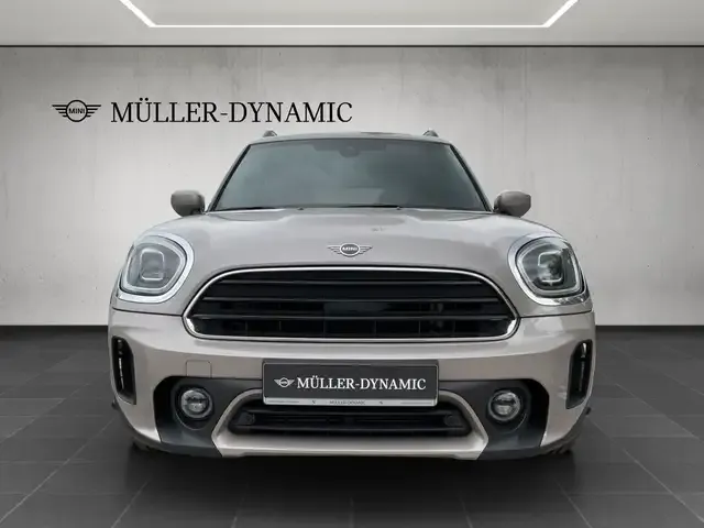 MINI One Countryman