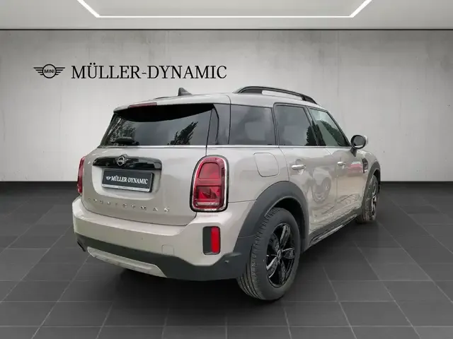 MINI One Countryman