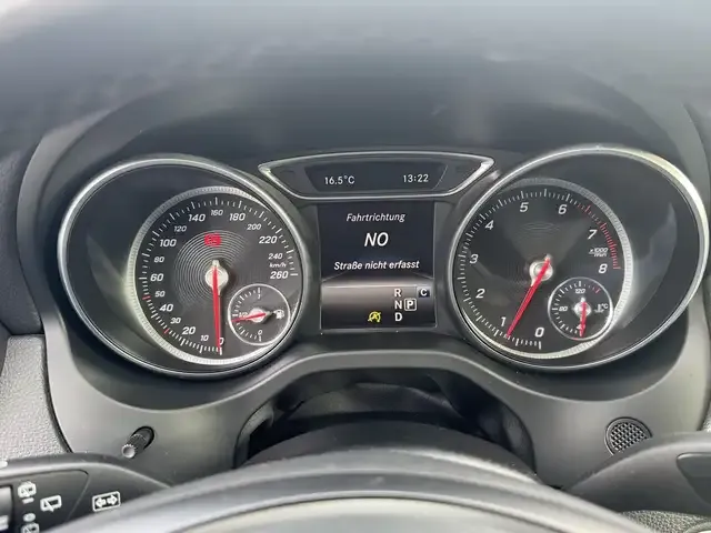 Mercedes-Benz GLA 180