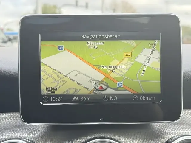 Mercedes-Benz GLA 180