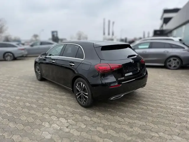 Mercedes-Benz A 200