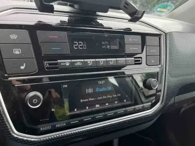 Volkswagen e-up!