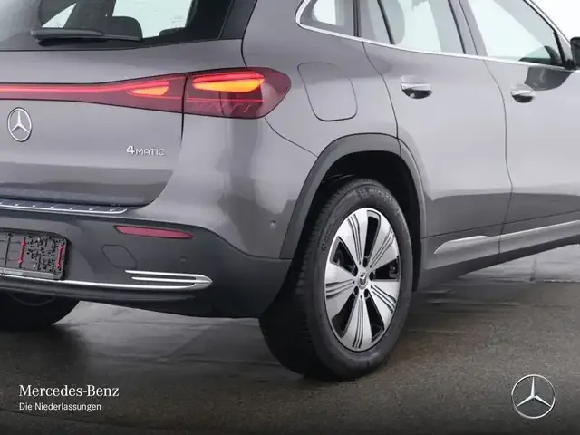 Mercedes-Benz EQA 300