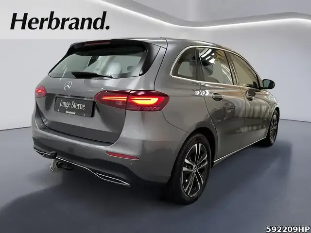 Mercedes-Benz B 200