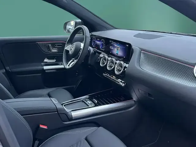 Mercedes-Benz EQA 300