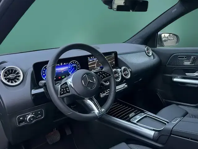 Mercedes-Benz EQA 300