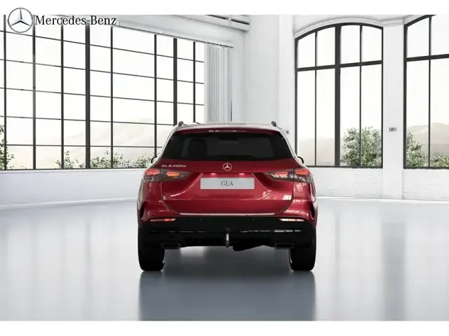 Mercedes-Benz GLA 200