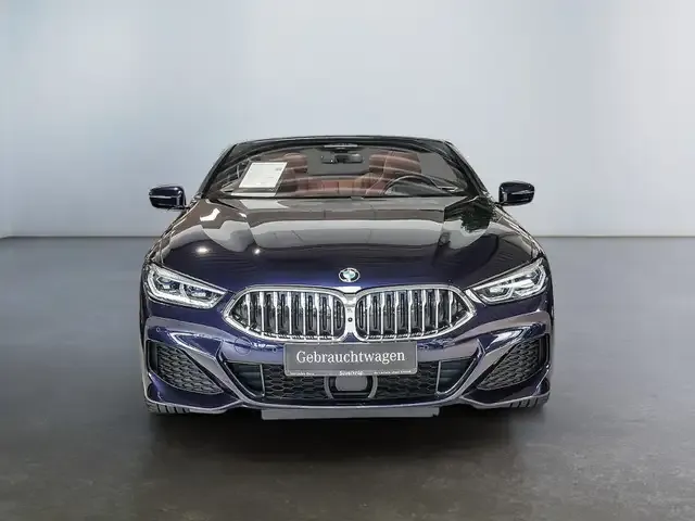 BMW 840