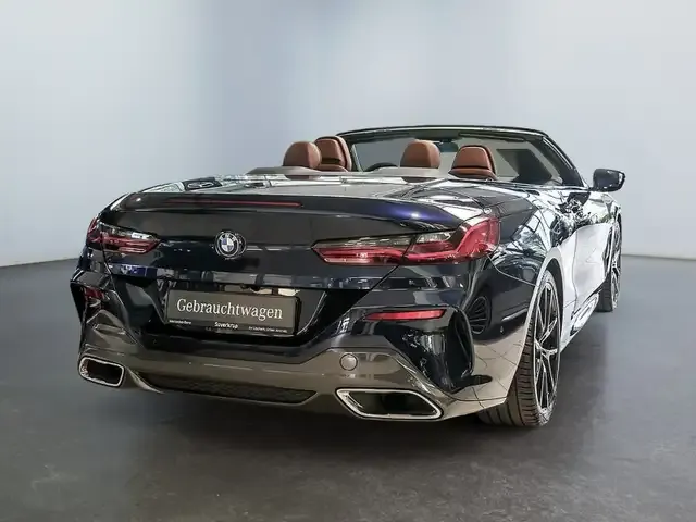 BMW 840