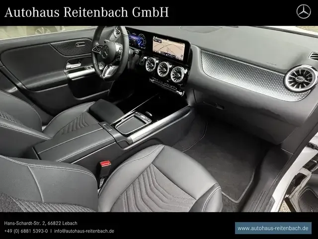 Mercedes-Benz EQA 300