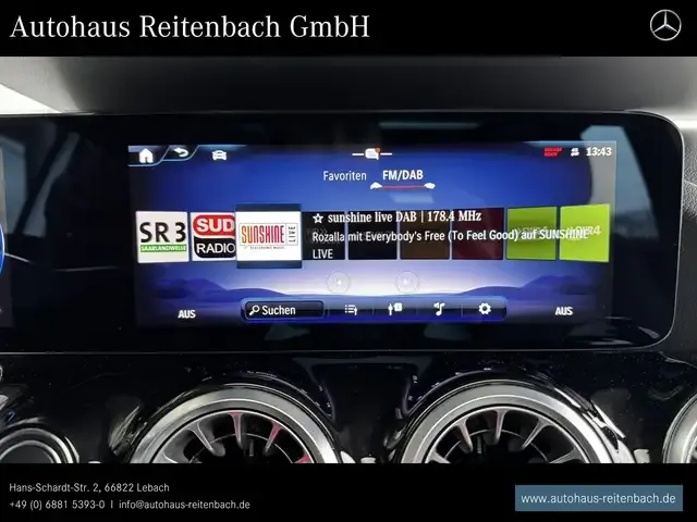 Mercedes-Benz EQA 300