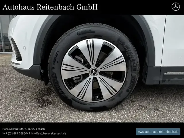 Mercedes-Benz EQA 300