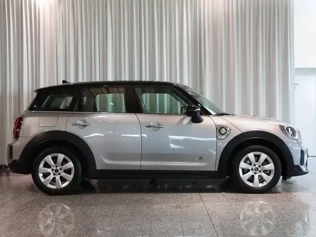 MINI Cooper SE Countryman