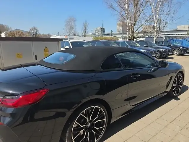 BMW 840
