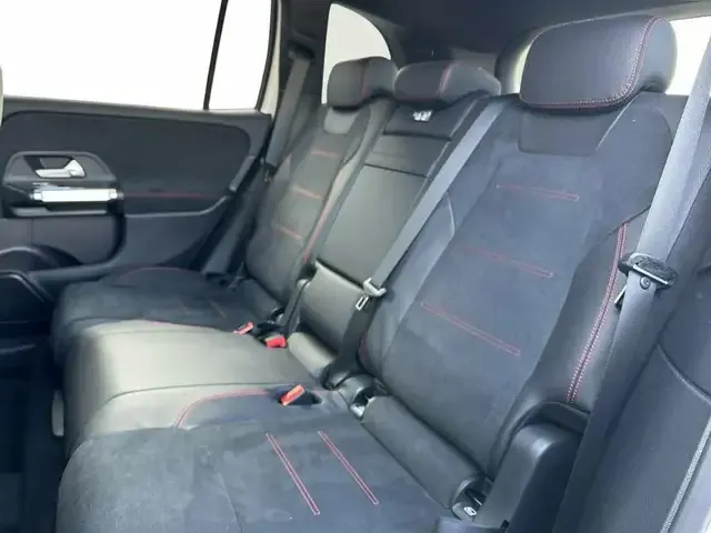 Mercedes-Benz GLB 250