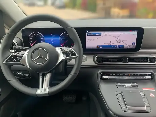 Mercedes-Benz V 250