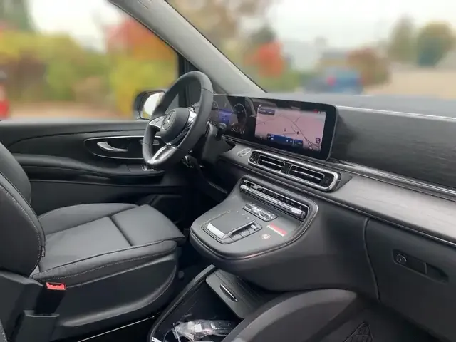 Mercedes-Benz V 250