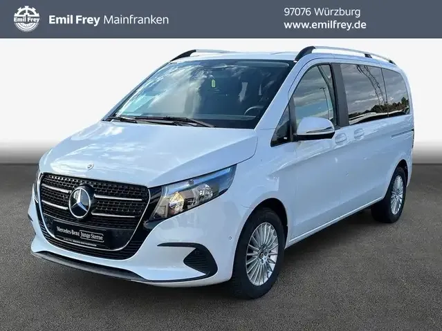 Mercedes-Benz V 220