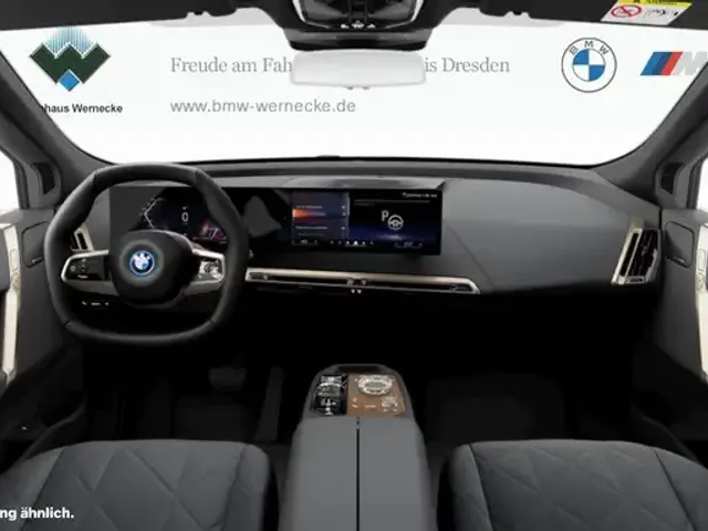 BMW iX