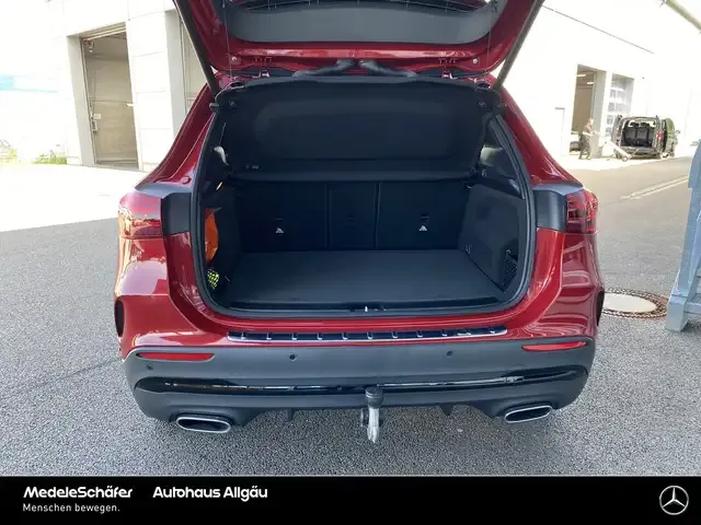 Mercedes-Benz GLA 220