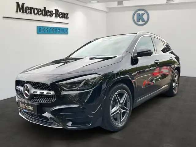 Mercedes-Benz GLA 220