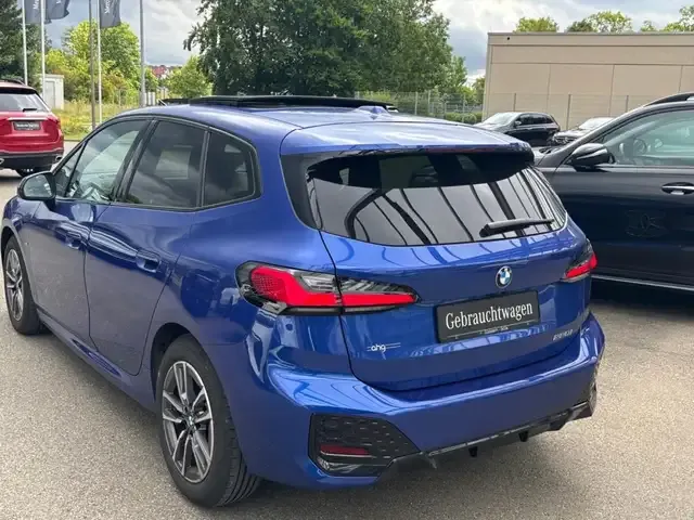 BMW 220