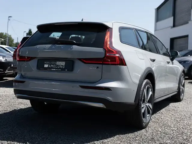 Volvo V60 Cross Country