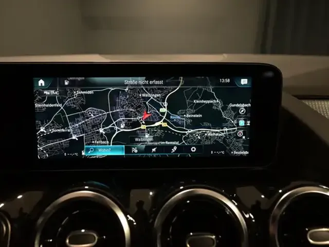 Mercedes-Benz GLA 250