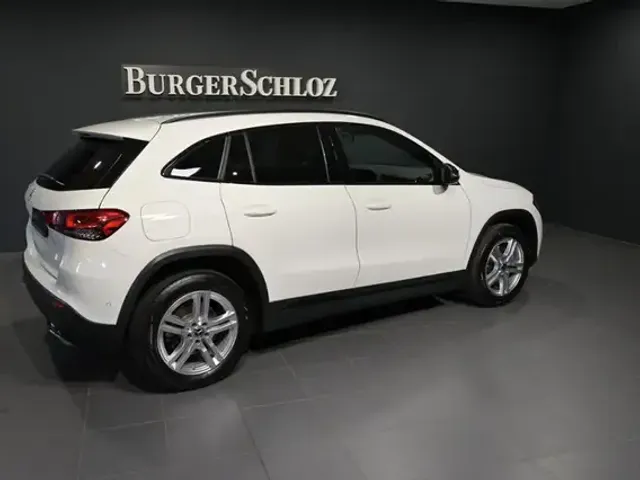 Mercedes-Benz GLA 250