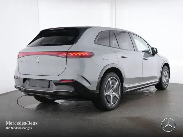 Mercedes-Benz EQS SUV