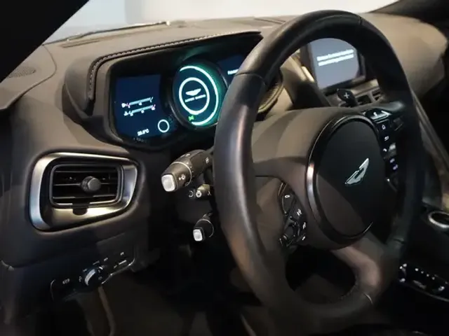 Aston Martin DB11