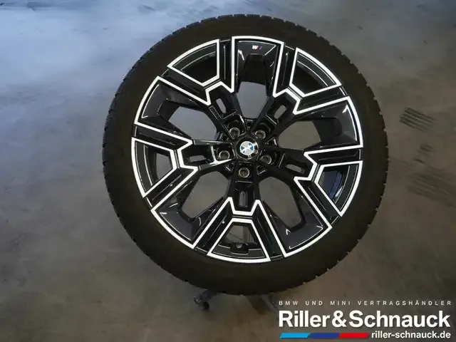 BMW 550