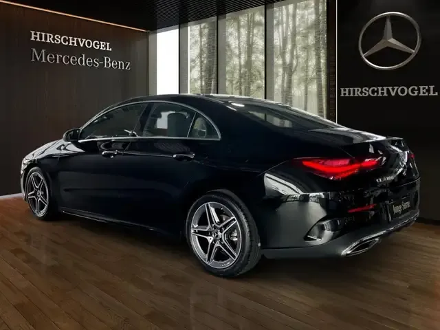 Mercedes-Benz CLA 180