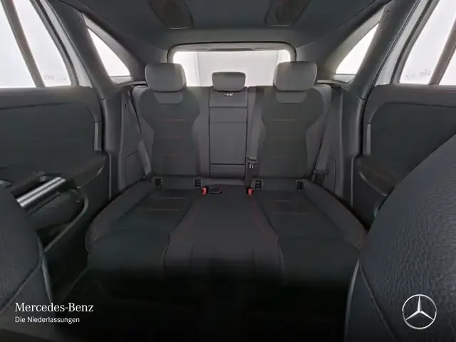 Mercedes-Benz EQA 300