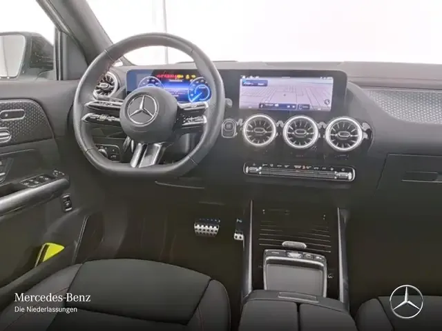 Mercedes-Benz EQA 300