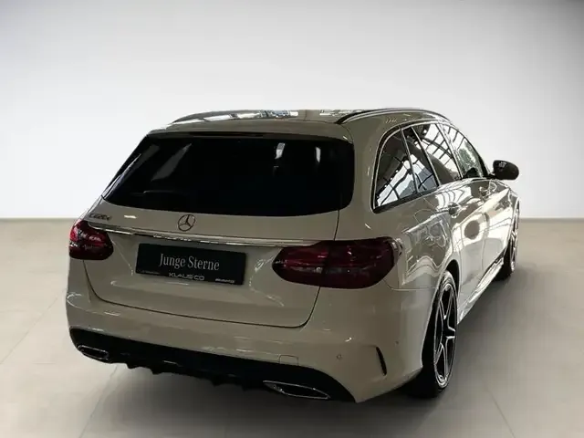 Mercedes-Benz C 220