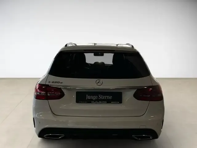 Mercedes-Benz C 220